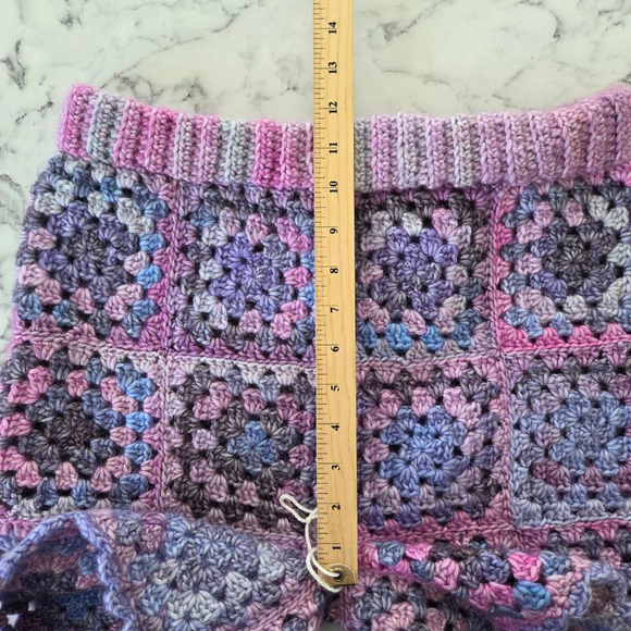 Handmade Pastel Crochet Granny Square Knit Shorts Medium Festival Grannycore - Picture 6 of 8